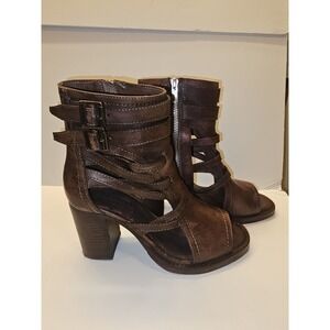 Vintage Foundry Women's  Size 7.5 Leather 2.5 Block Heel